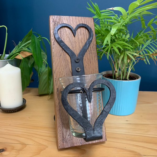Pine heart wall mounted tealight holder
