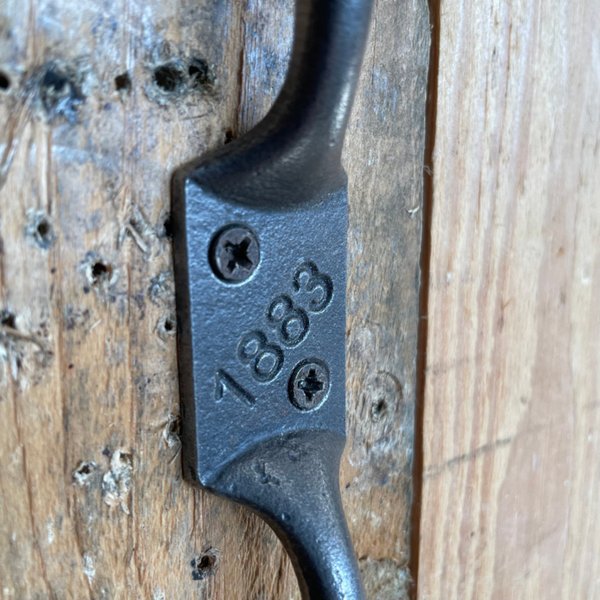 1883 cleat hook